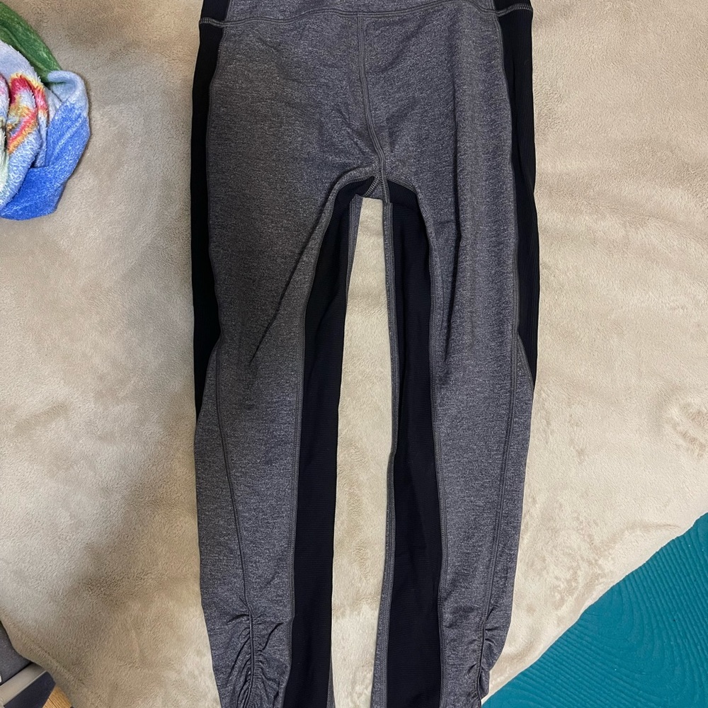 Lululemon - Picture 2 of 3